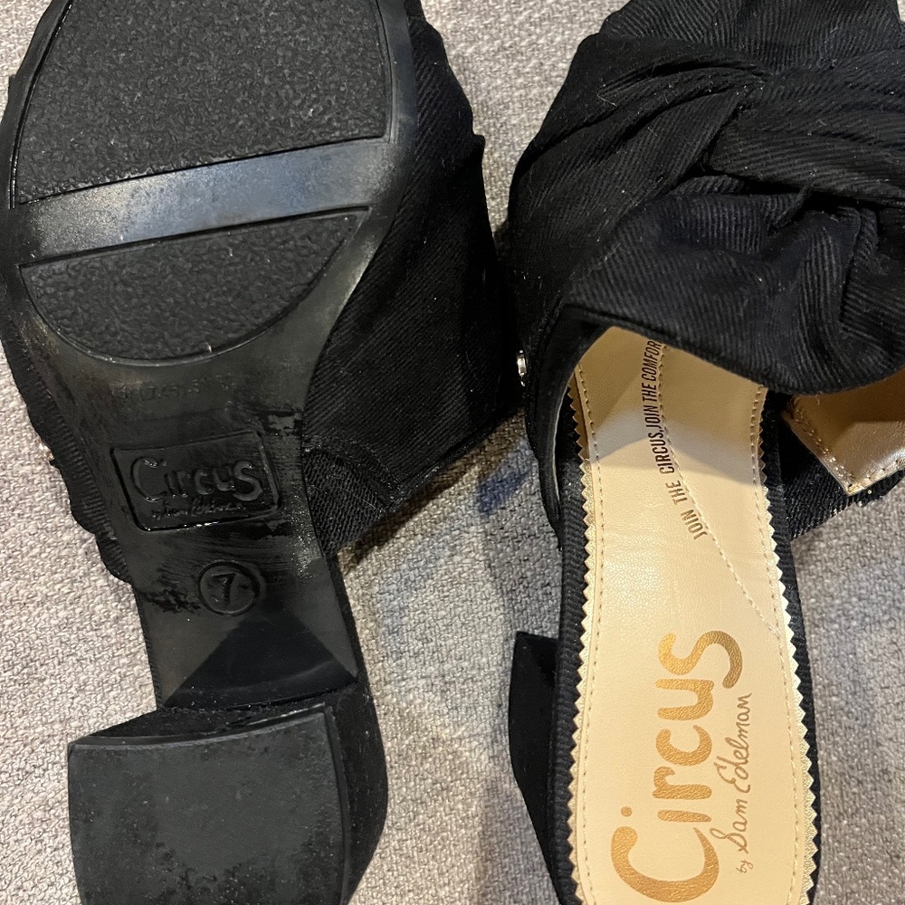 Circus Black fabric Mule size 7